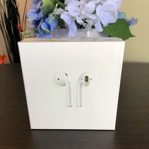 Apple AirPods 2 - Wireless Charging